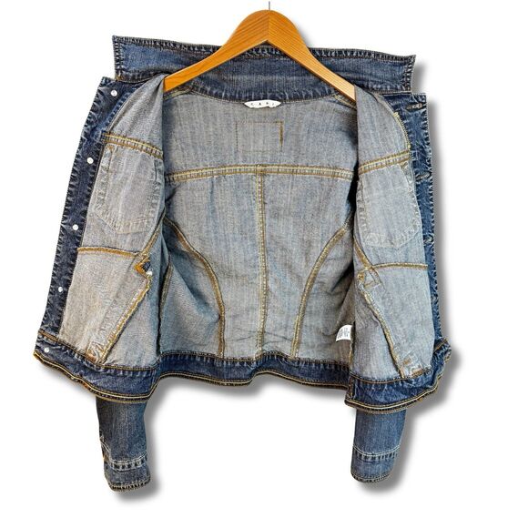 CAbi Denim Jean Jacket Womens Size Medium Blue Chest Pockets #511 - Picture 3 of 16